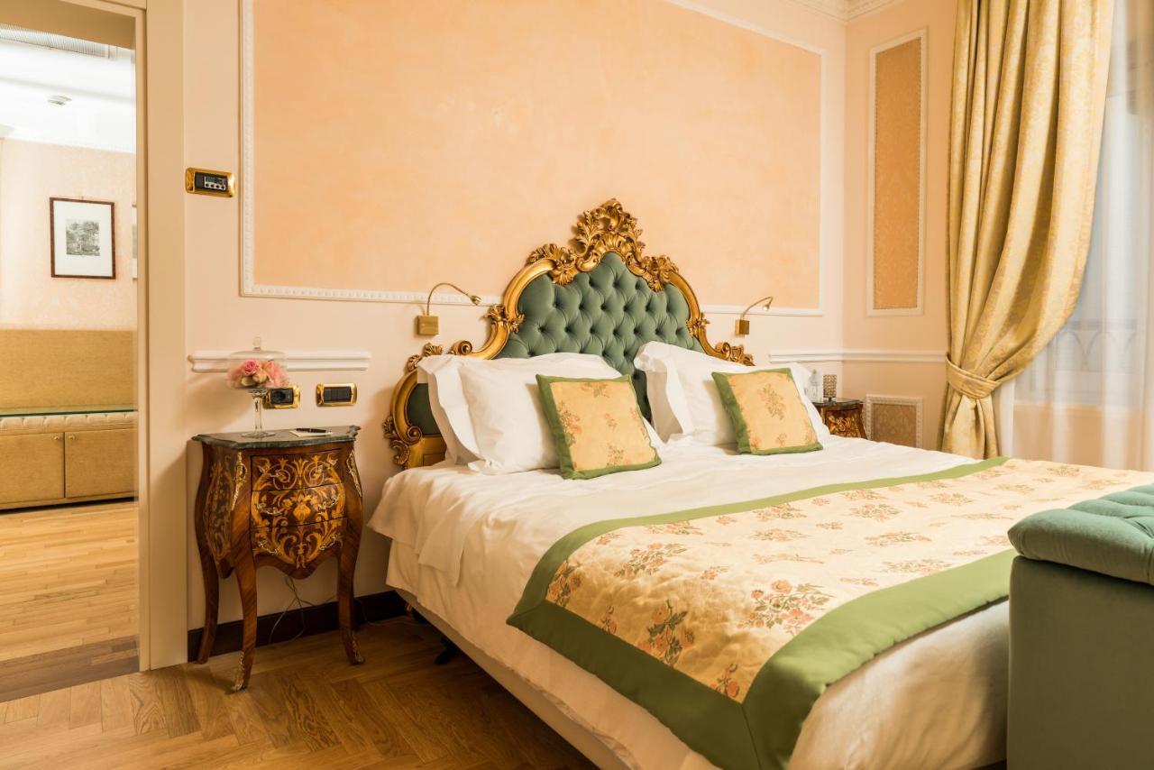 Hotel Bernini Palace Florence Luaran gambar A room at the Hotel Excelsior