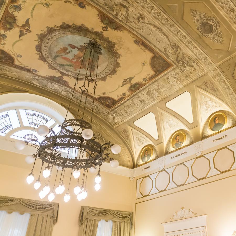 Hotel Bernini Palace Florence Luaran gambar The ceiling of the main hall