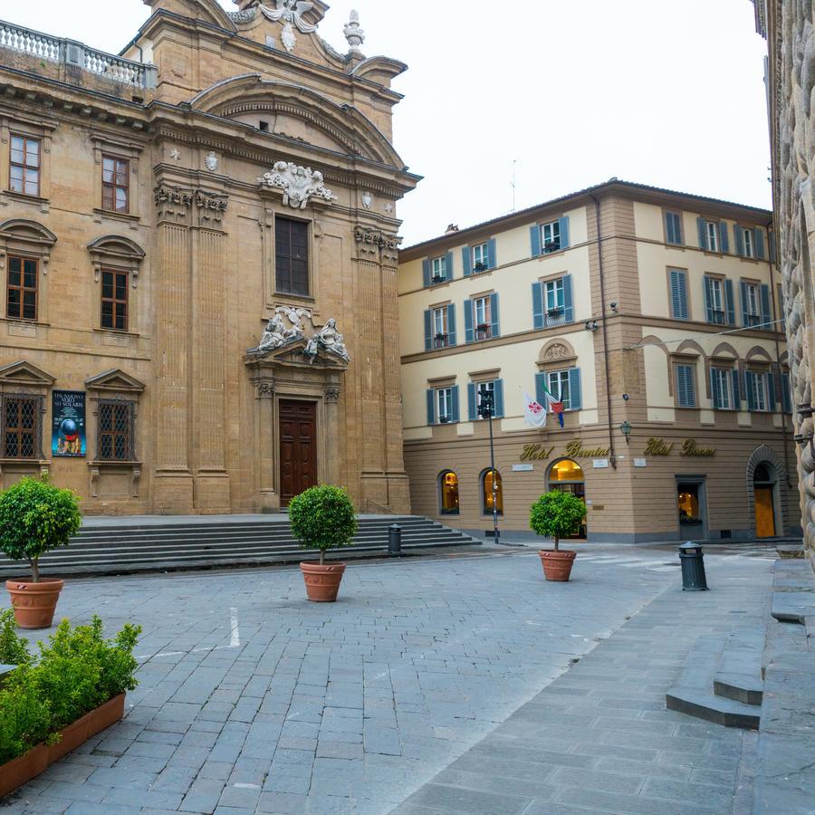 Hotel Bernini Palace Florence Luaran gambar The Piazza San Pier Maggiore