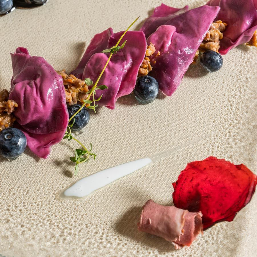 Hotel Bernini Palace Florence Luaran gambar A purple potato gnocchi