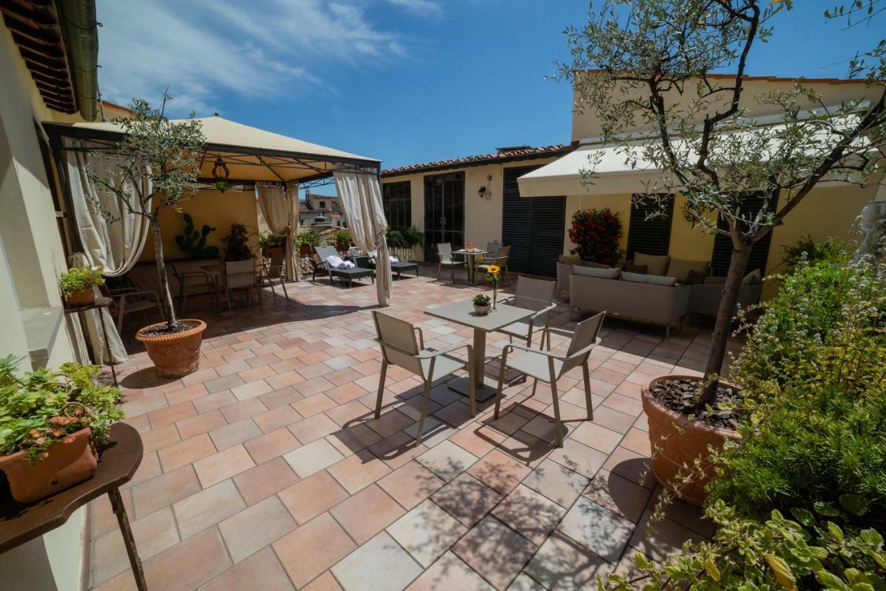 Hotel Bernini Palace Florence Luaran gambar The terrace