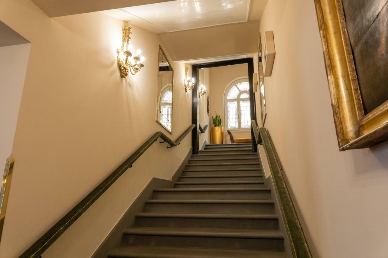 Hotel Bernini Palace Florence Luaran gambar Interior of the museum